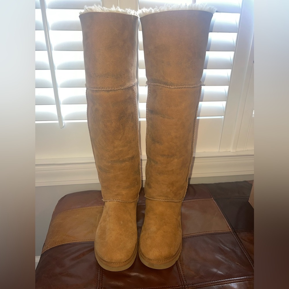 UGG - OVER THE KNEE BAILEY BOOTS - Size 8